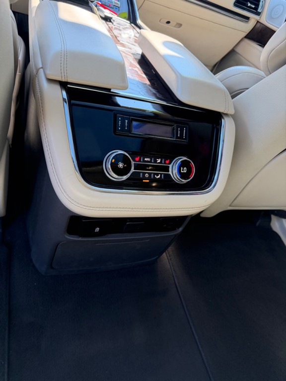 2020 Lincoln Navigator Image 20