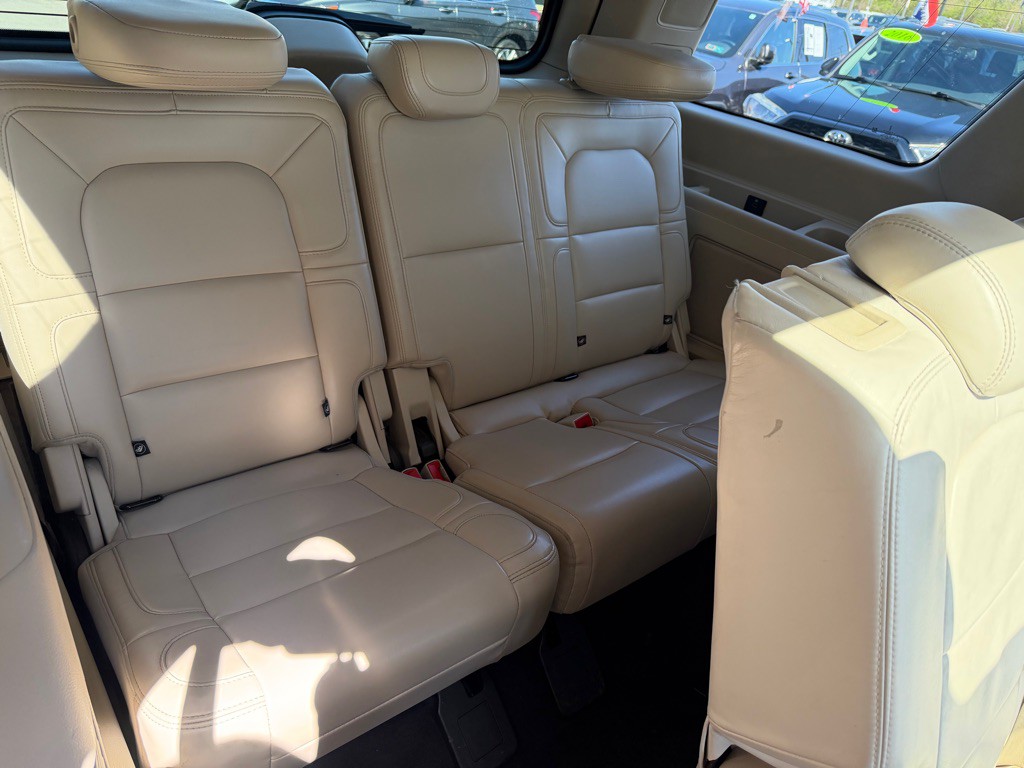 2020 Lincoln Navigator Image 28