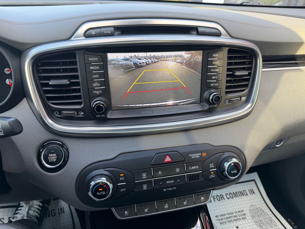 2018 Kia Sorento Image 16