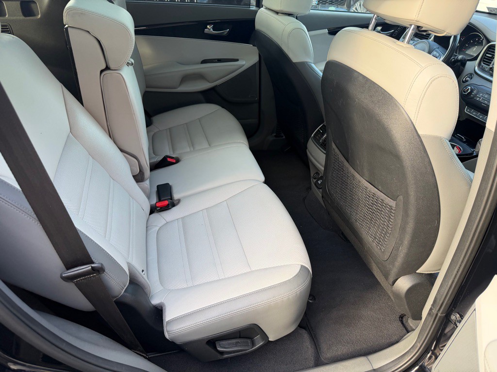 2018 Kia Sorento Image 26