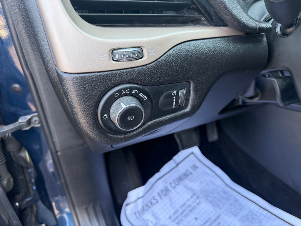 2018 Jeep Cherokee Image 13