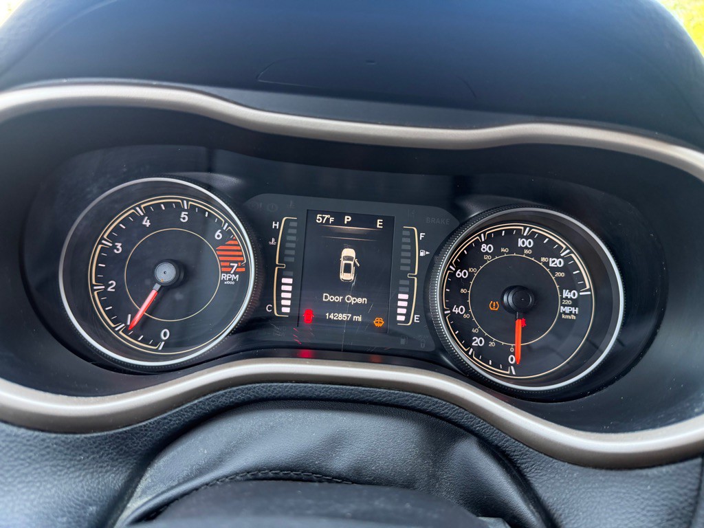 2018 Jeep Cherokee Image 14