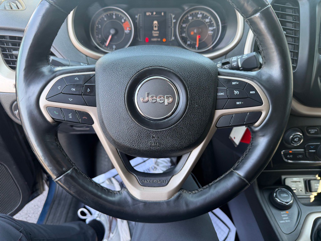 2018 Jeep Cherokee Image 15