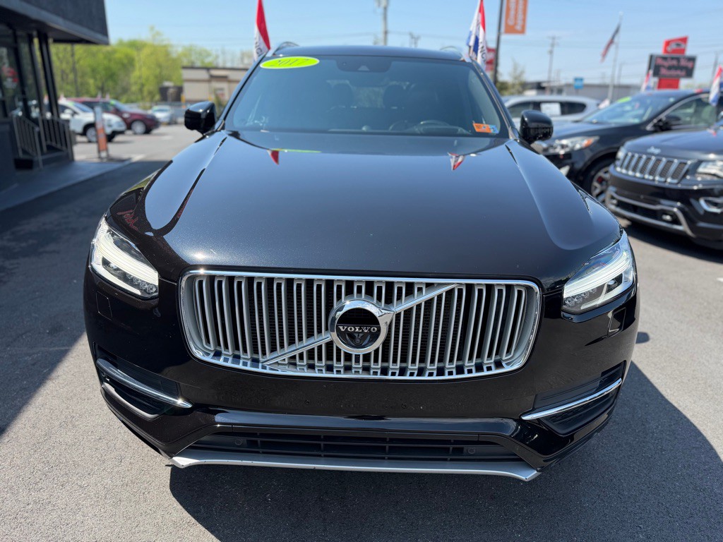 2017 Volvo XC90 Image 8