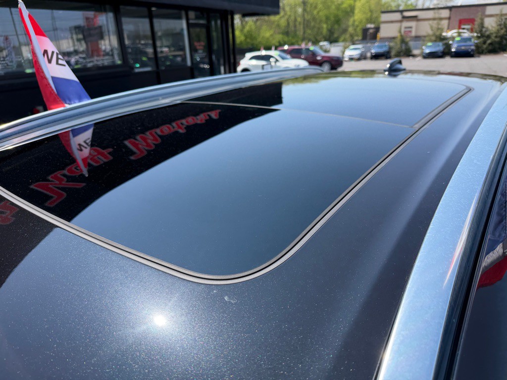 2017 Volvo XC90 Image 9