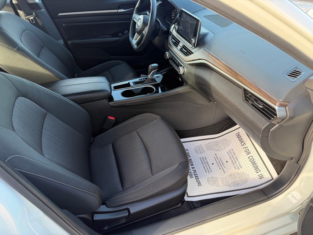 2023 Nissan Altima Image 26
