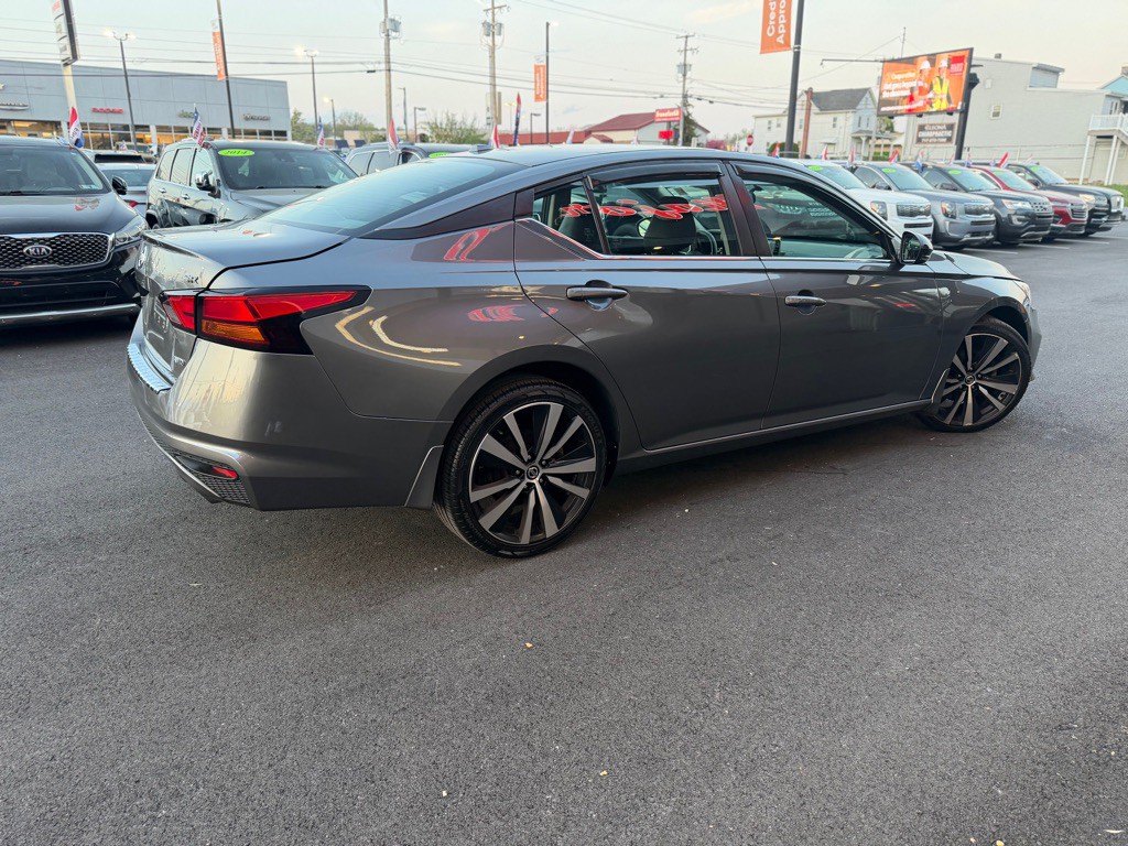 2019 Nissan Altima Image 7
