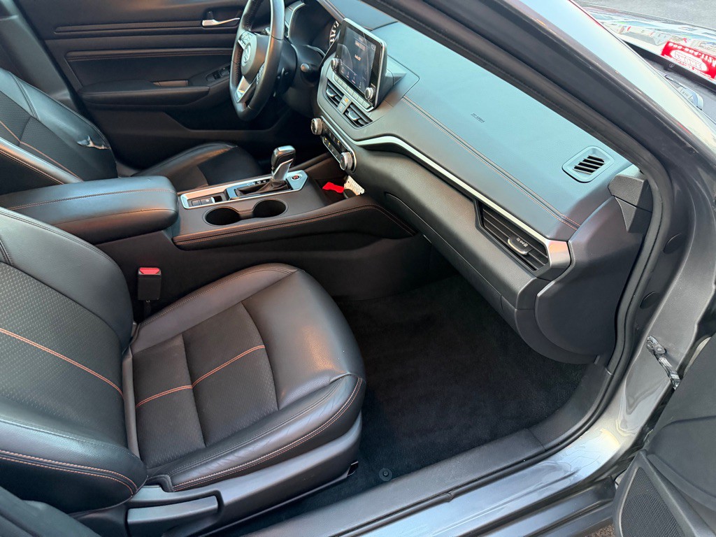 2019 Nissan Altima Image 27