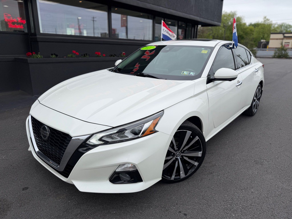 2020 Nissan Altima Image 2