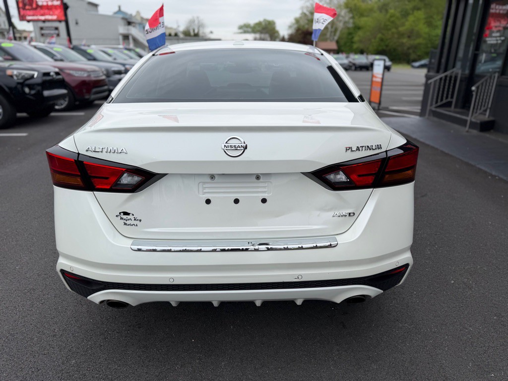 2020 Nissan Altima Image 5