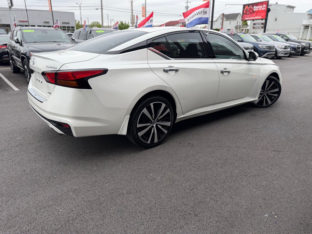 2020 Nissan Altima Image 7