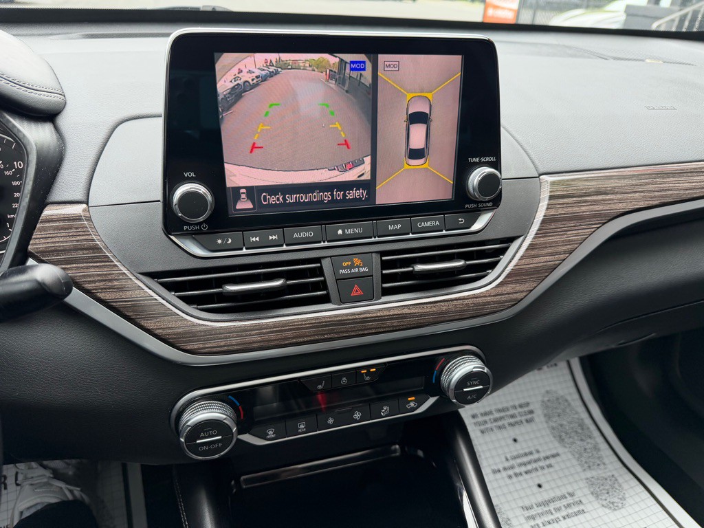 2020 Nissan Altima Image 14