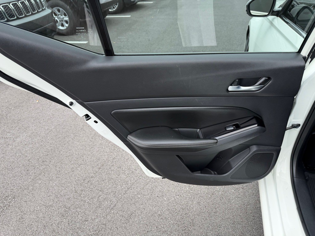 2020 Nissan Altima Image 18