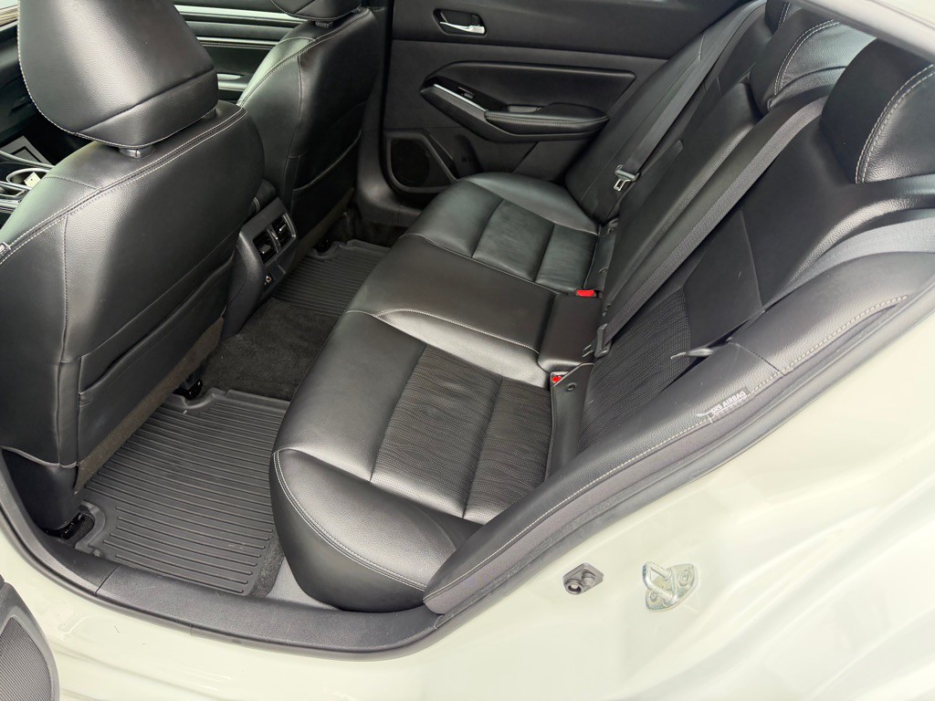 2020 Nissan Altima Image 19