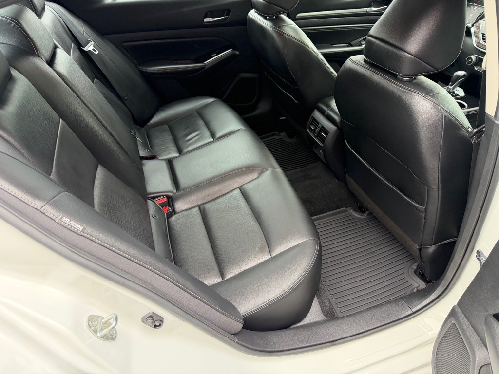 2020 Nissan Altima Image 23