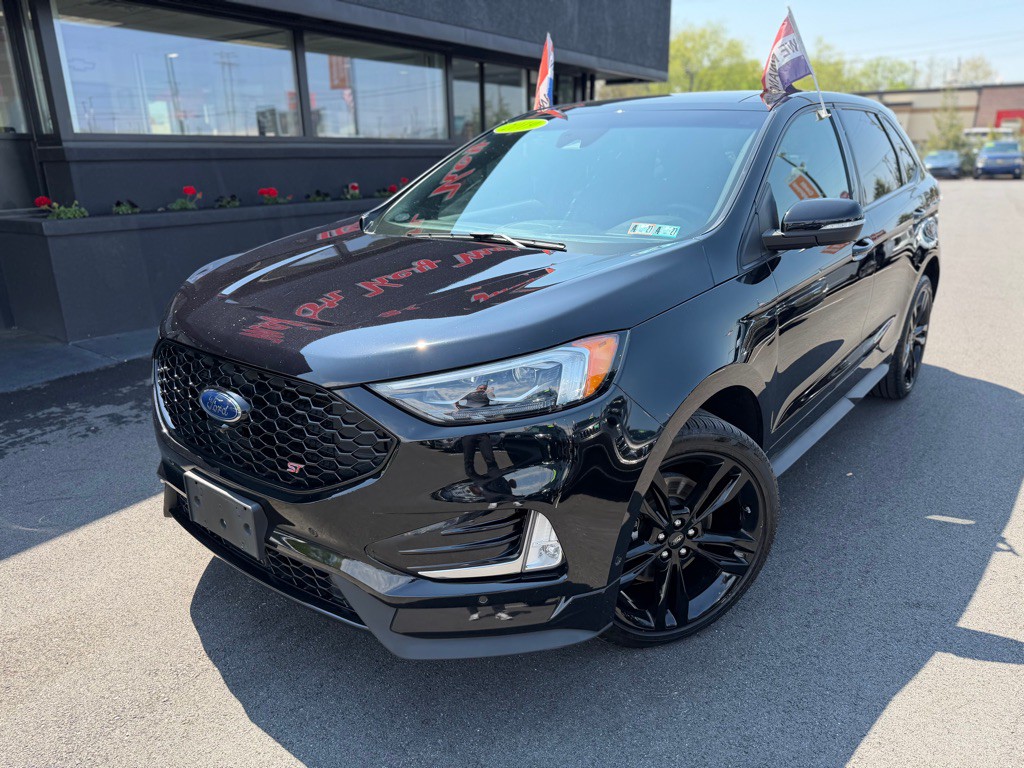 2019 Ford Edge Image 2