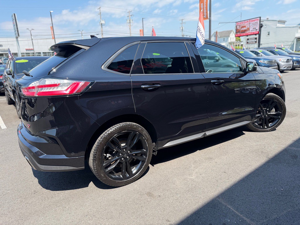 2019 Ford Edge Image 7