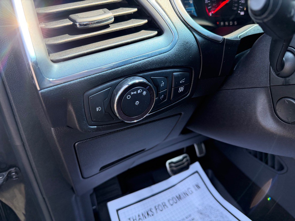 2019 Ford Edge Image 14