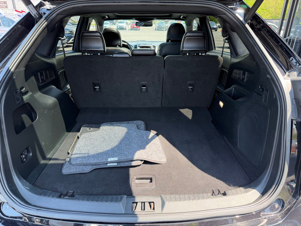 2019 Ford Edge Image 23
