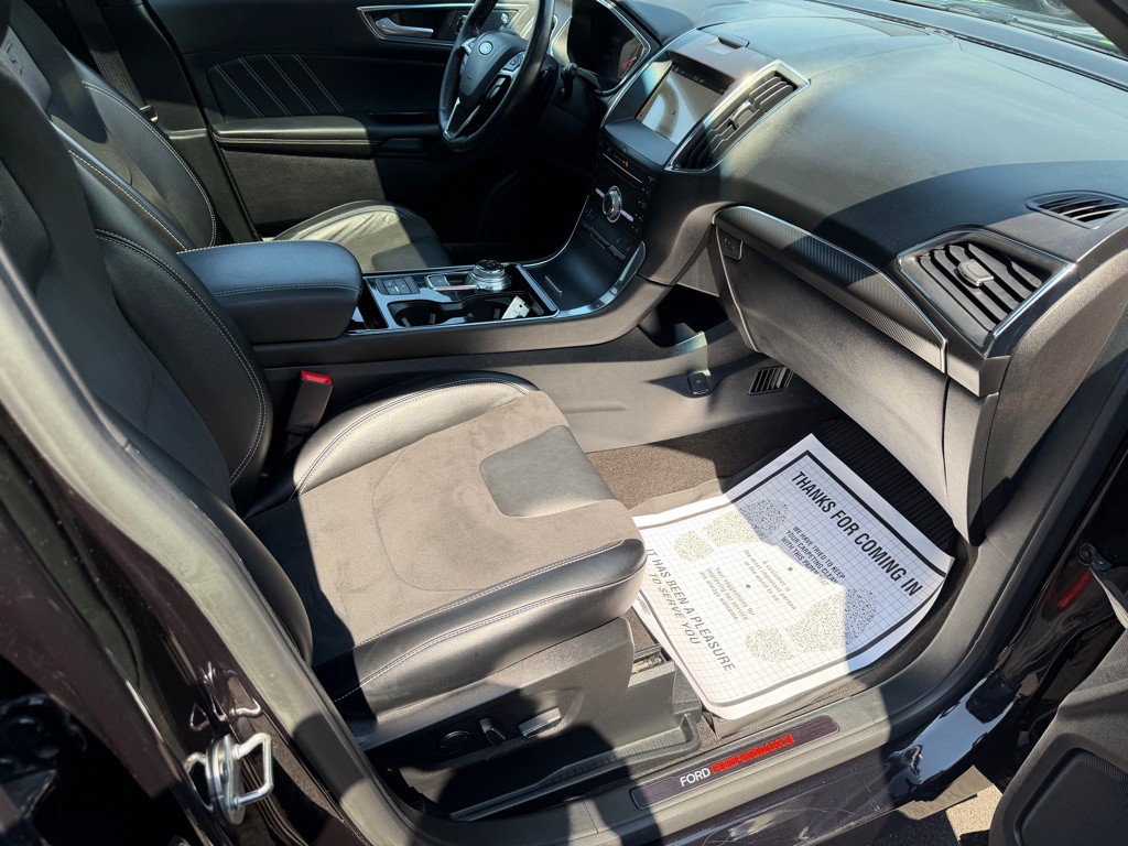 2019 Ford Edge Image 28