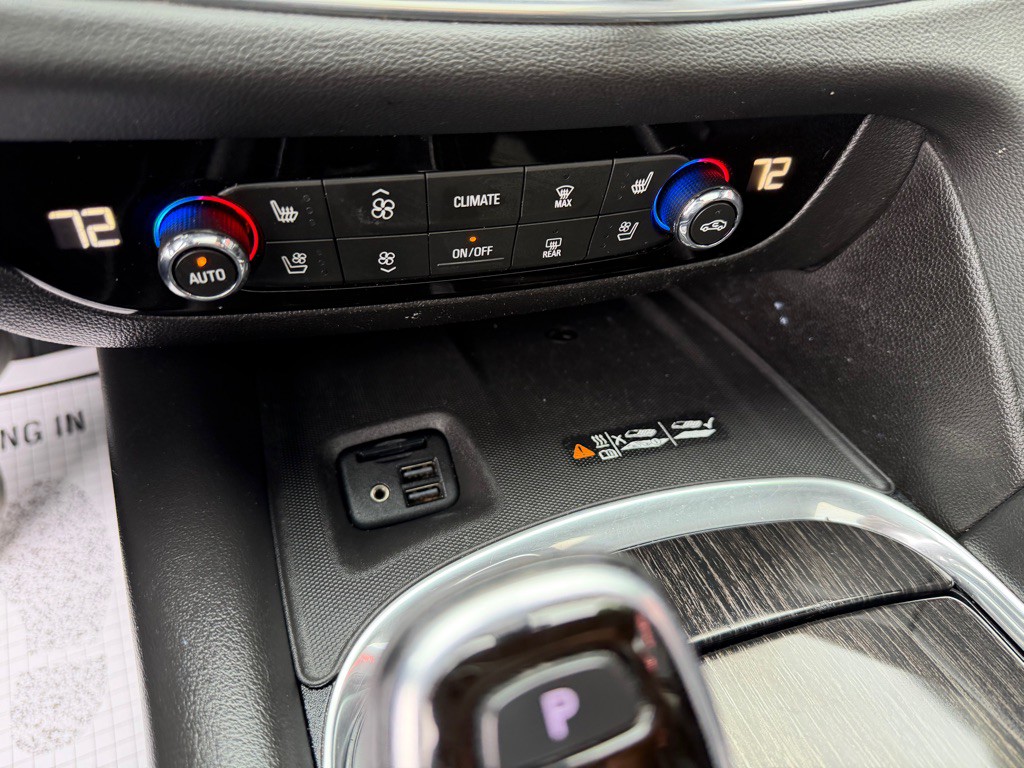 2021 Buick Enclave Image 19