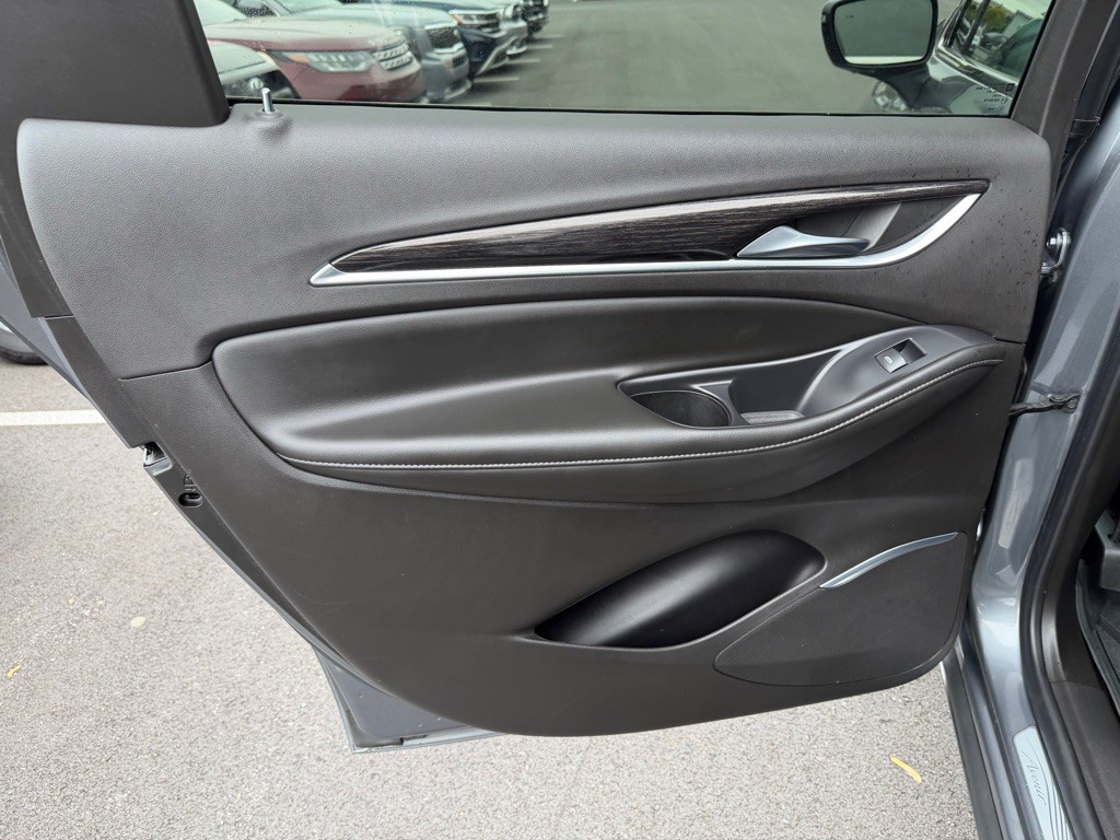 2021 Buick Enclave Image 21