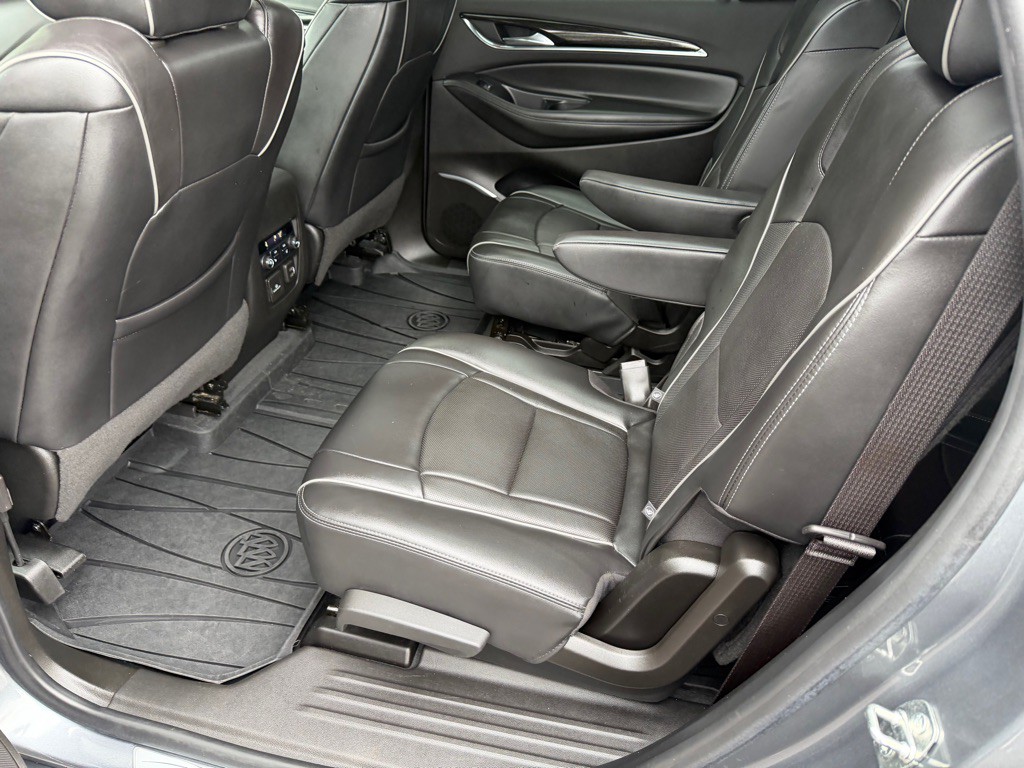 2021 Buick Enclave Image 22