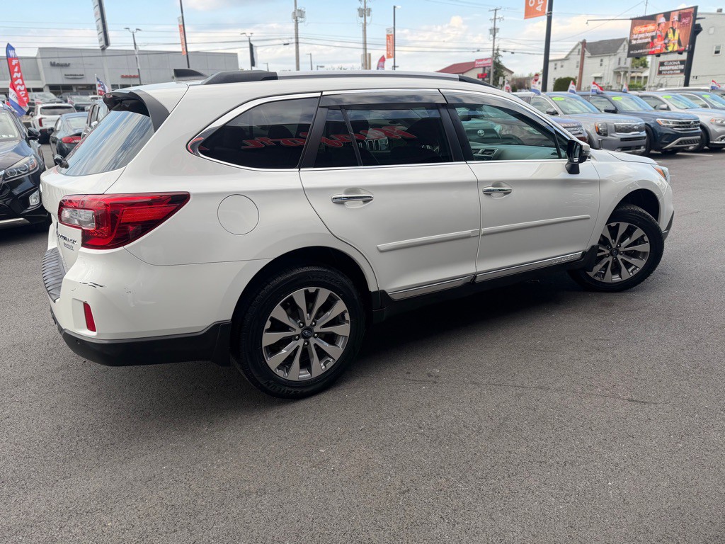 2017 Subaru Outback Image 7