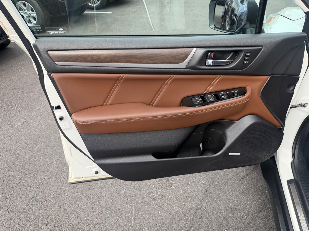 2017 Subaru Outback Image 11
