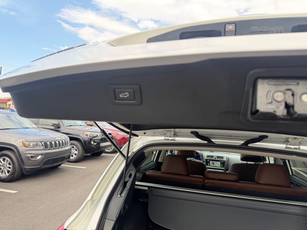 2017 Subaru Outback Image 23