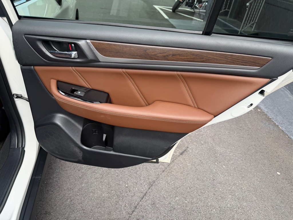 2017 Subaru Outback Image 24