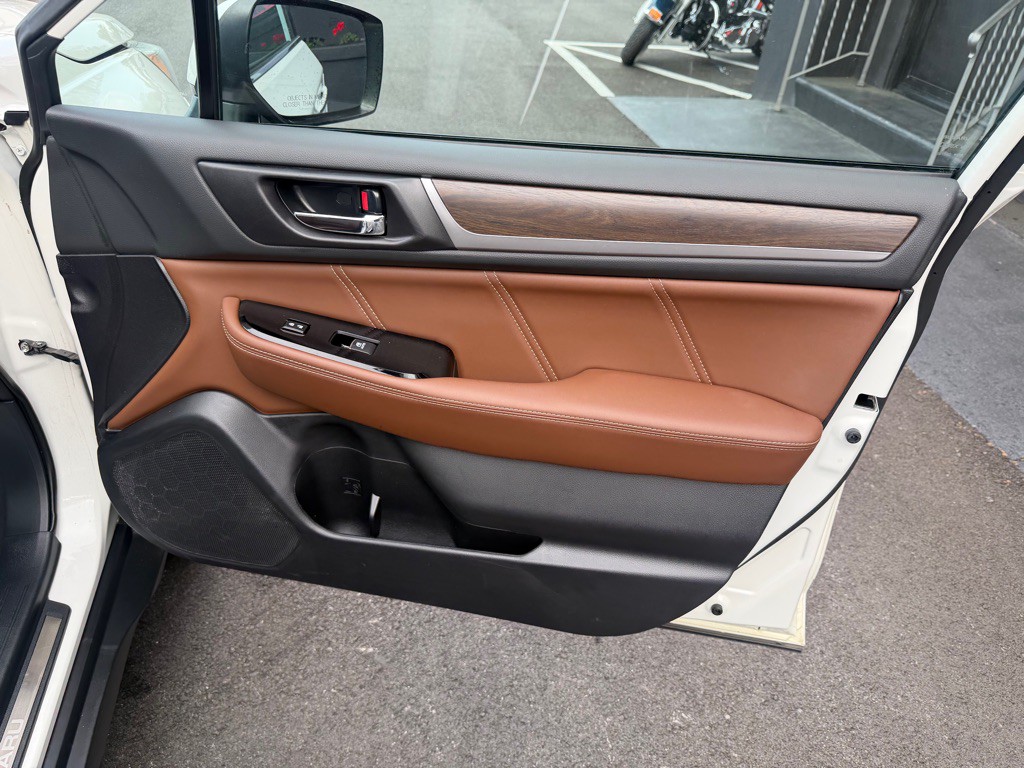 2017 Subaru Outback Image 26