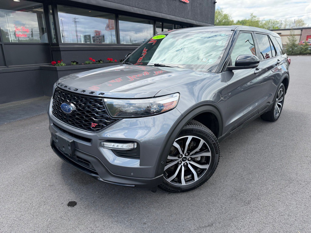 2021 Ford Explorer Image 2