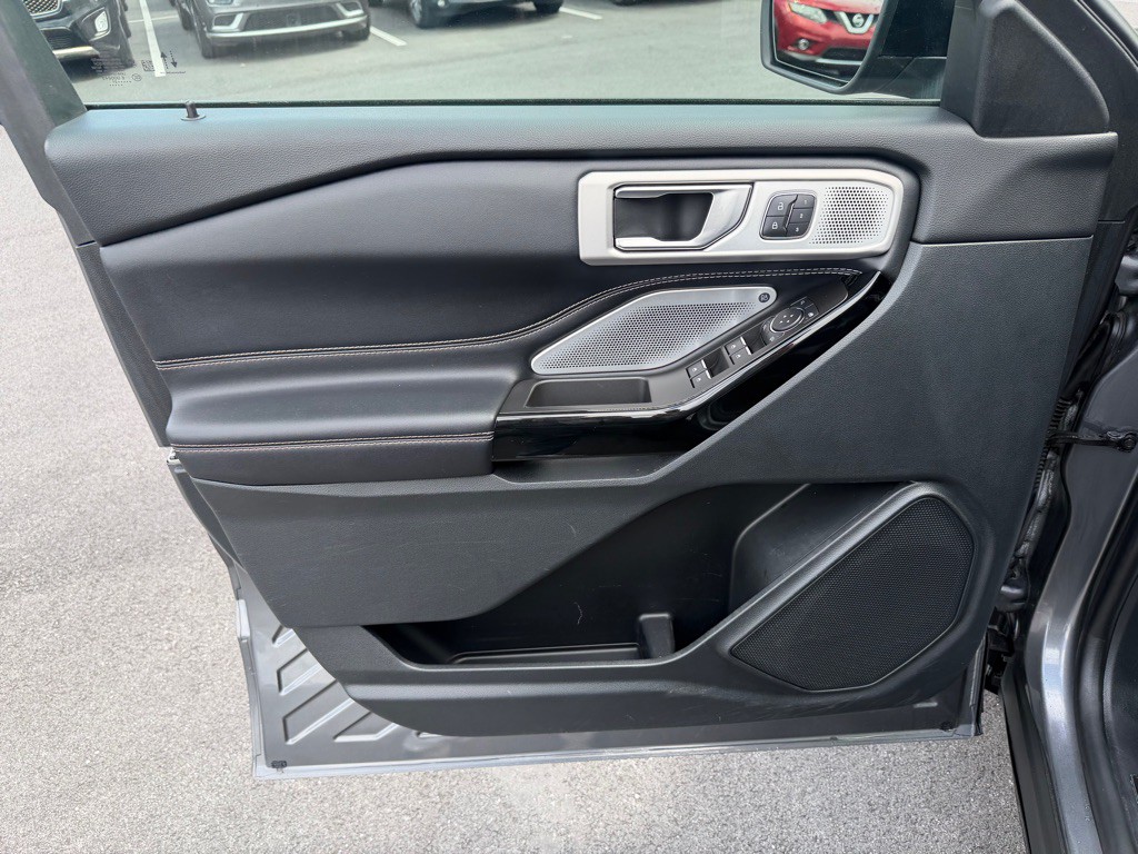 2021 Ford Explorer Image 11