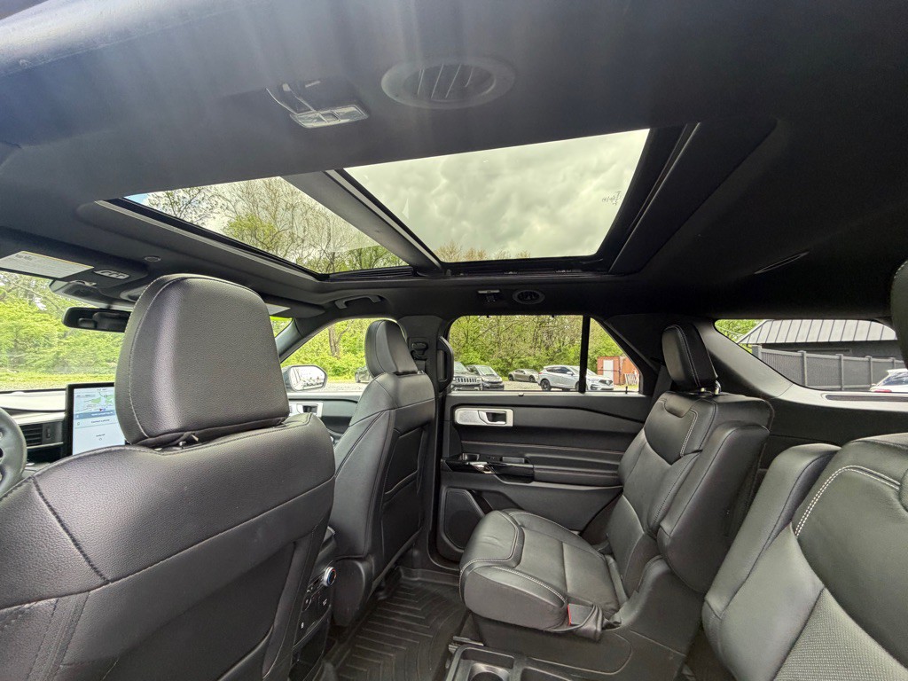 2021 Ford Explorer Image 22
