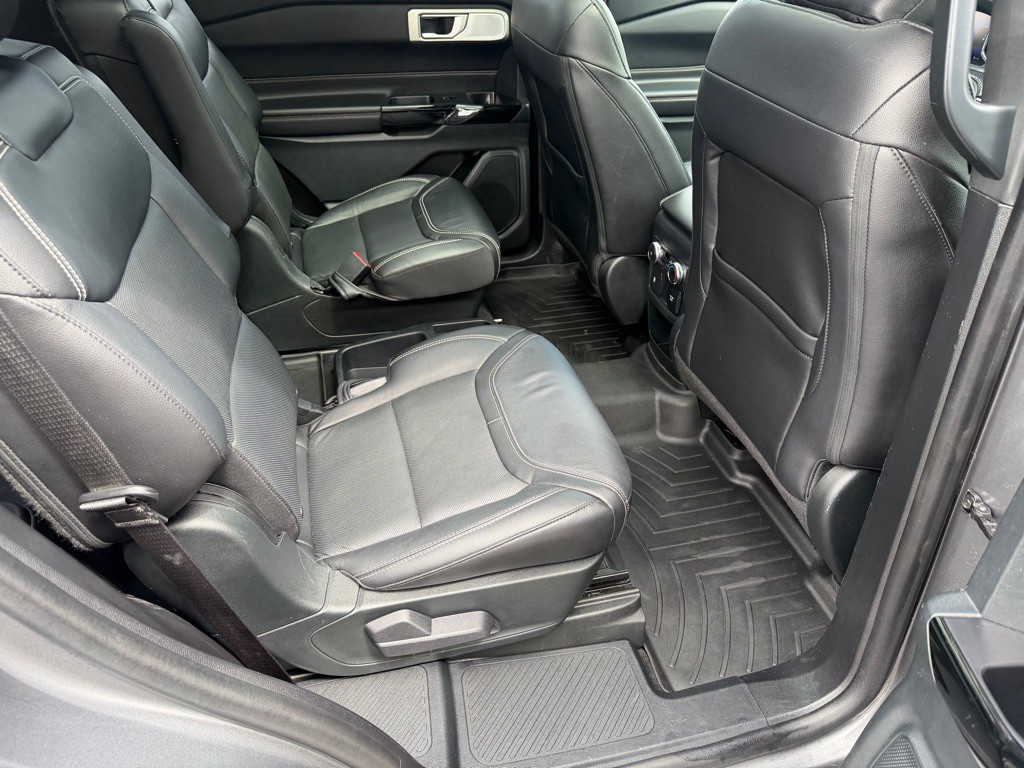 2021 Ford Explorer Image 27