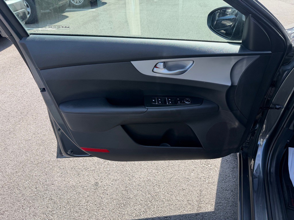 2023 Kia Forte Image 11