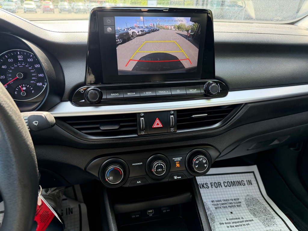 2023 Kia Forte Image 16