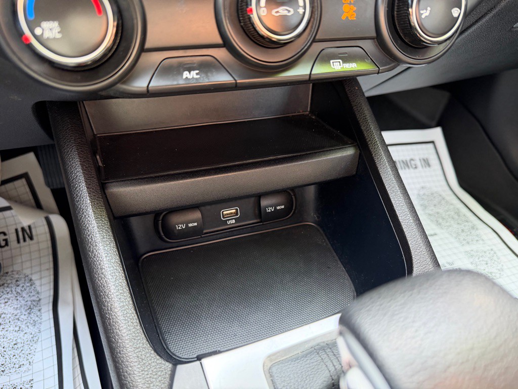 2023 Kia Forte Image 17