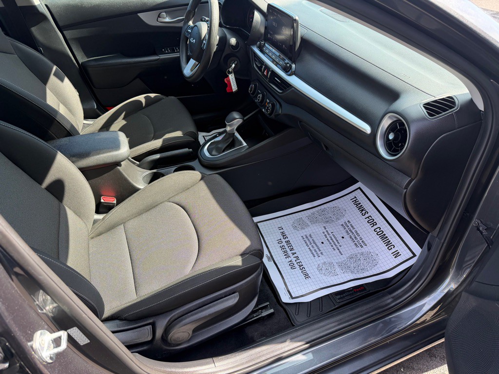 2023 Kia Forte Image 25