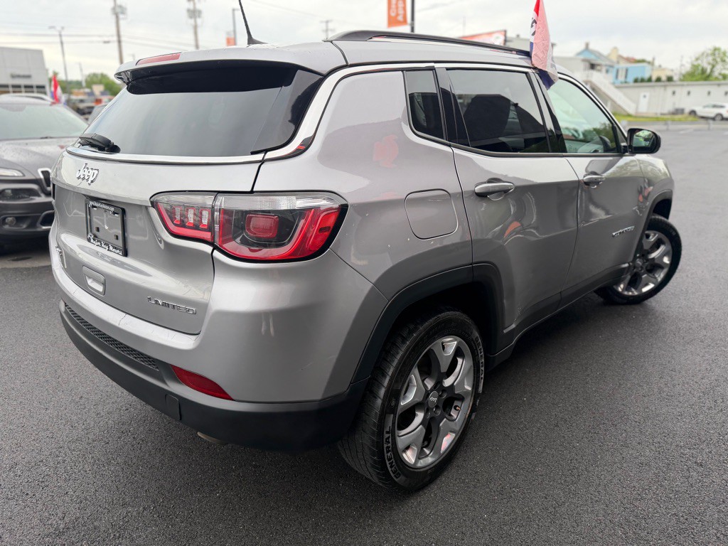 2019 Jeep Compass Image 6