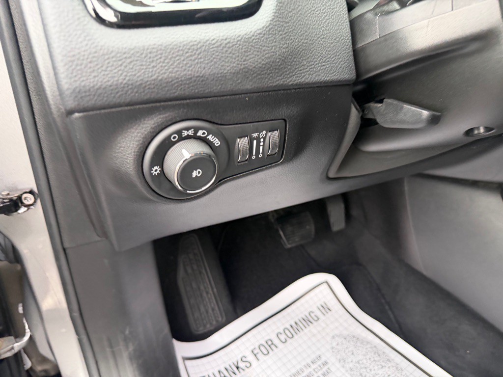 2019 Jeep Compass Image 13