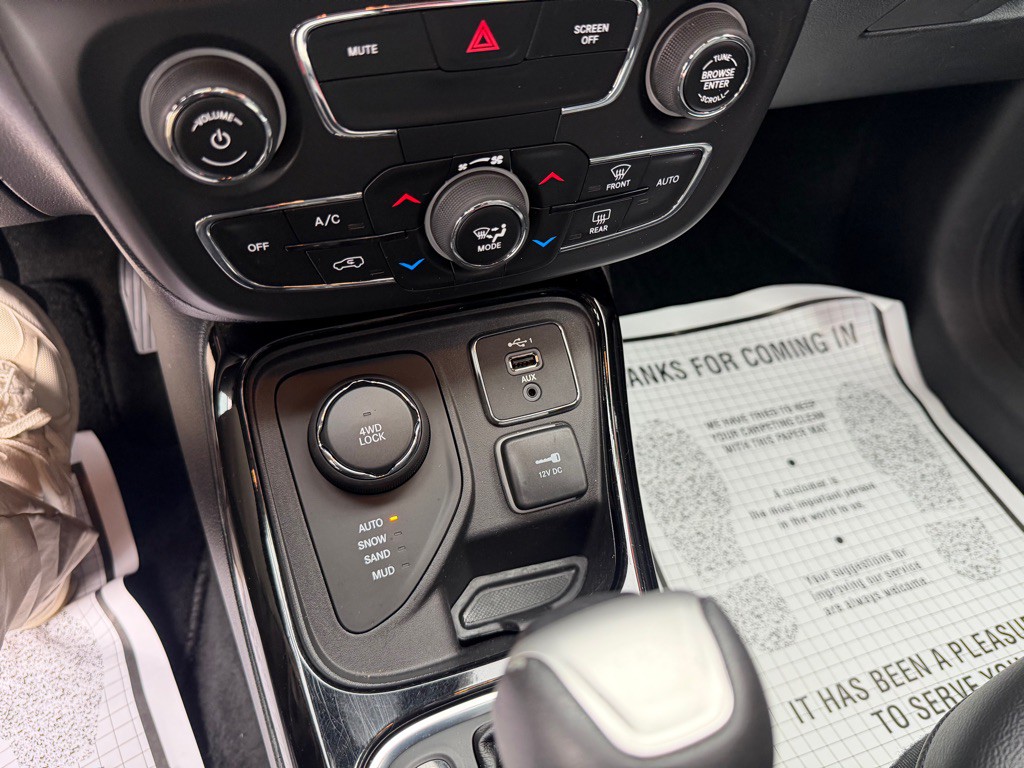 2019 Jeep Compass Image 17