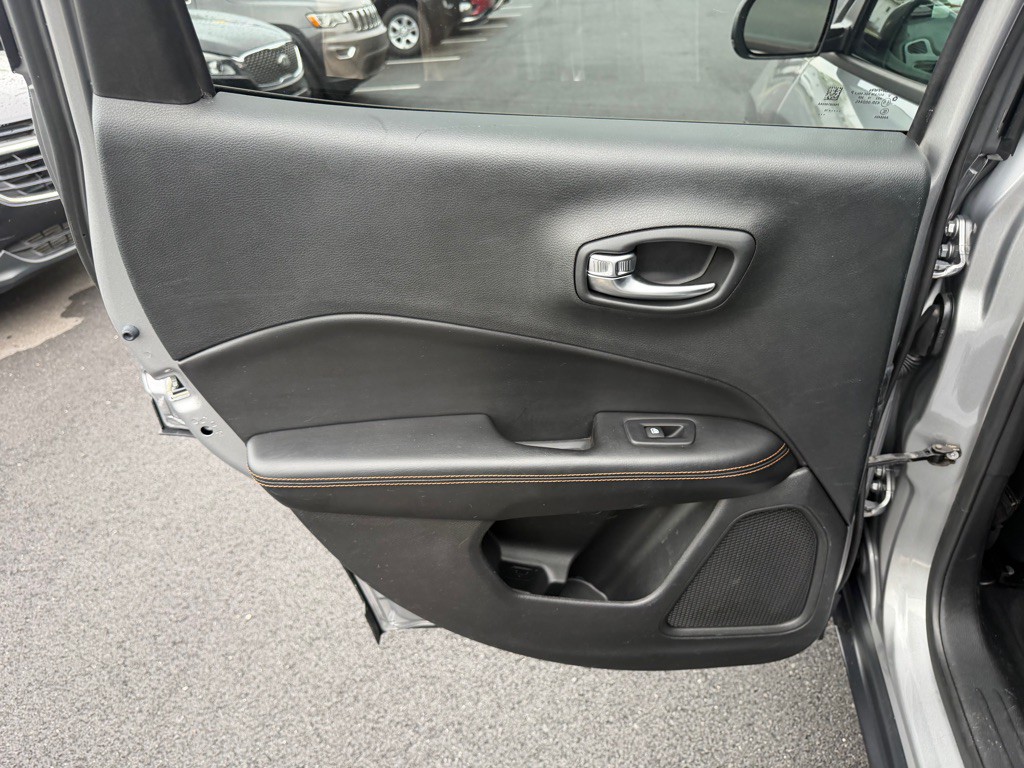 2019 Jeep Compass Image 19