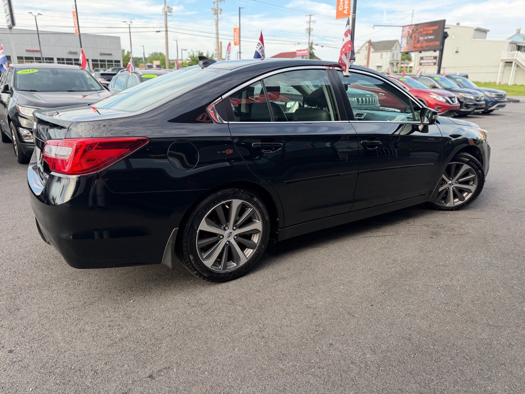 2016 Subaru Legacy Image 7