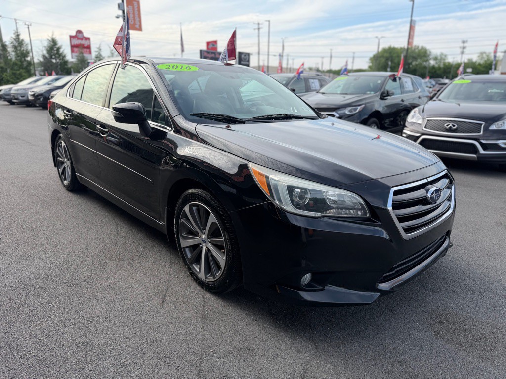 2016 Subaru Legacy Image 8