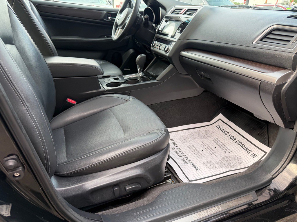 2016 Subaru Legacy Image 27