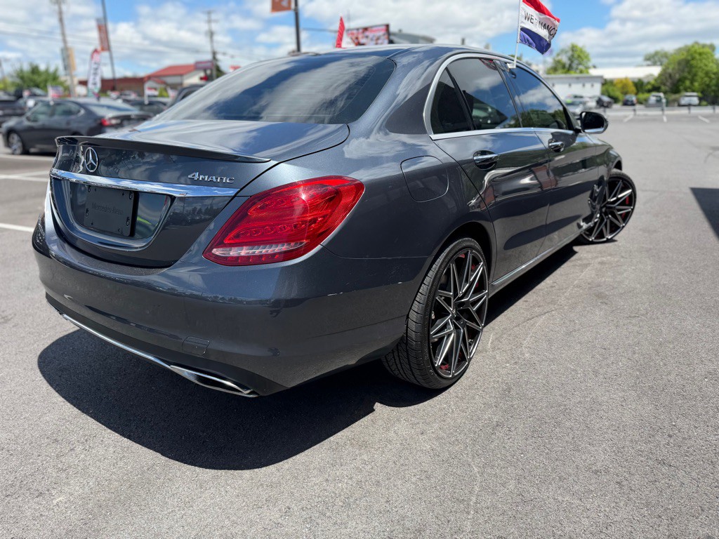 2016 Mercedes-Benz C-Class Image 6