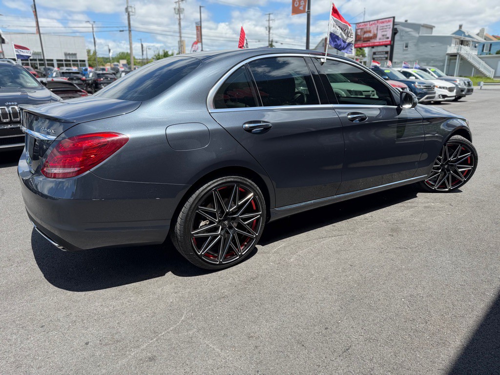 2016 Mercedes-Benz C-Class Image 7