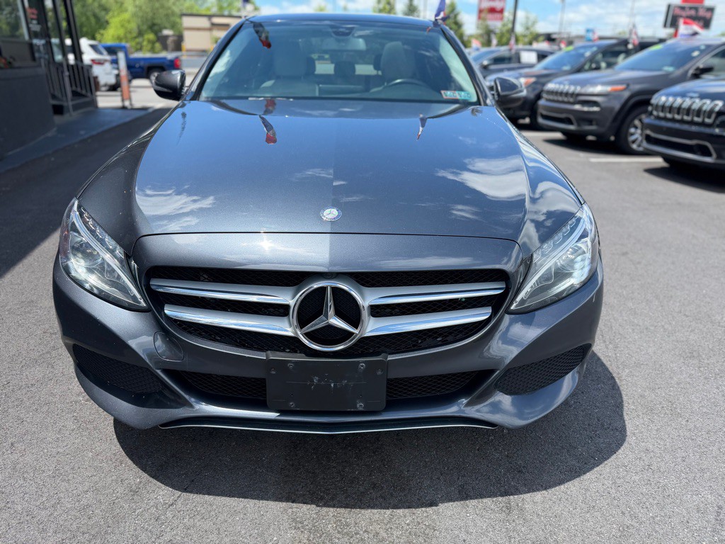 2016 Mercedes-Benz C-Class Image 9